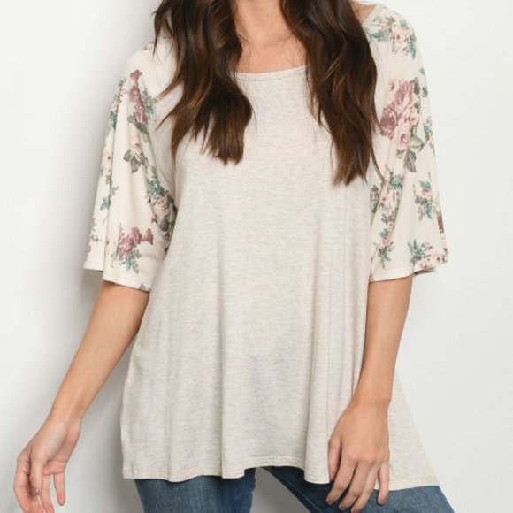 OATMEAL IVORY FLORAL TOP - Picture 1 of 7